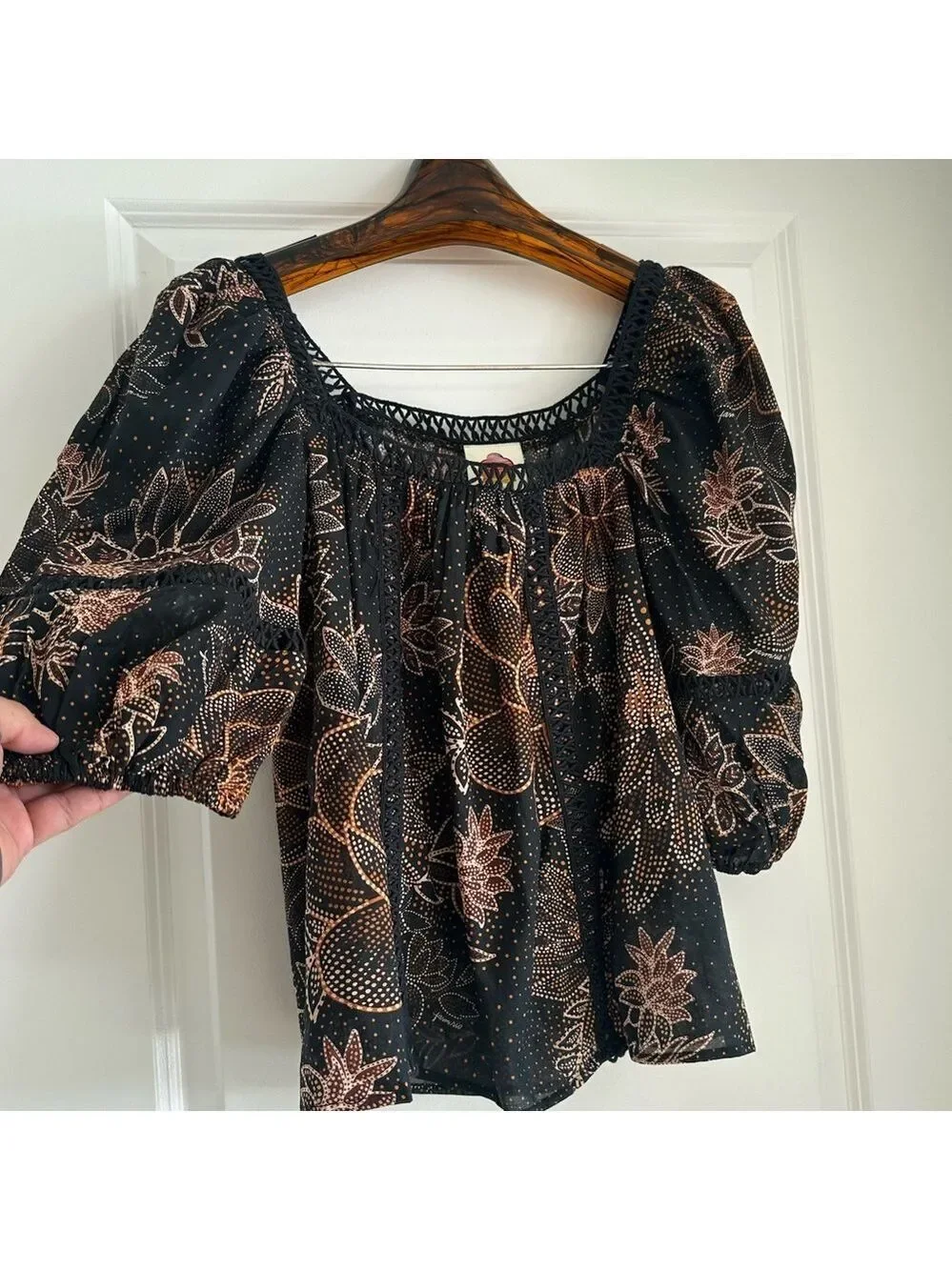Farm Rio Lace Inset Peasant Blouse - Picture 2 of 9
